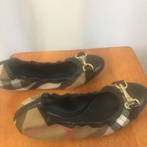 Burberry flats